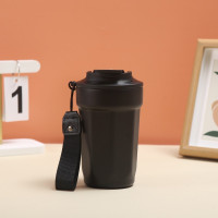 Термокружка SMART TRAVEL с защитной крышкой черная