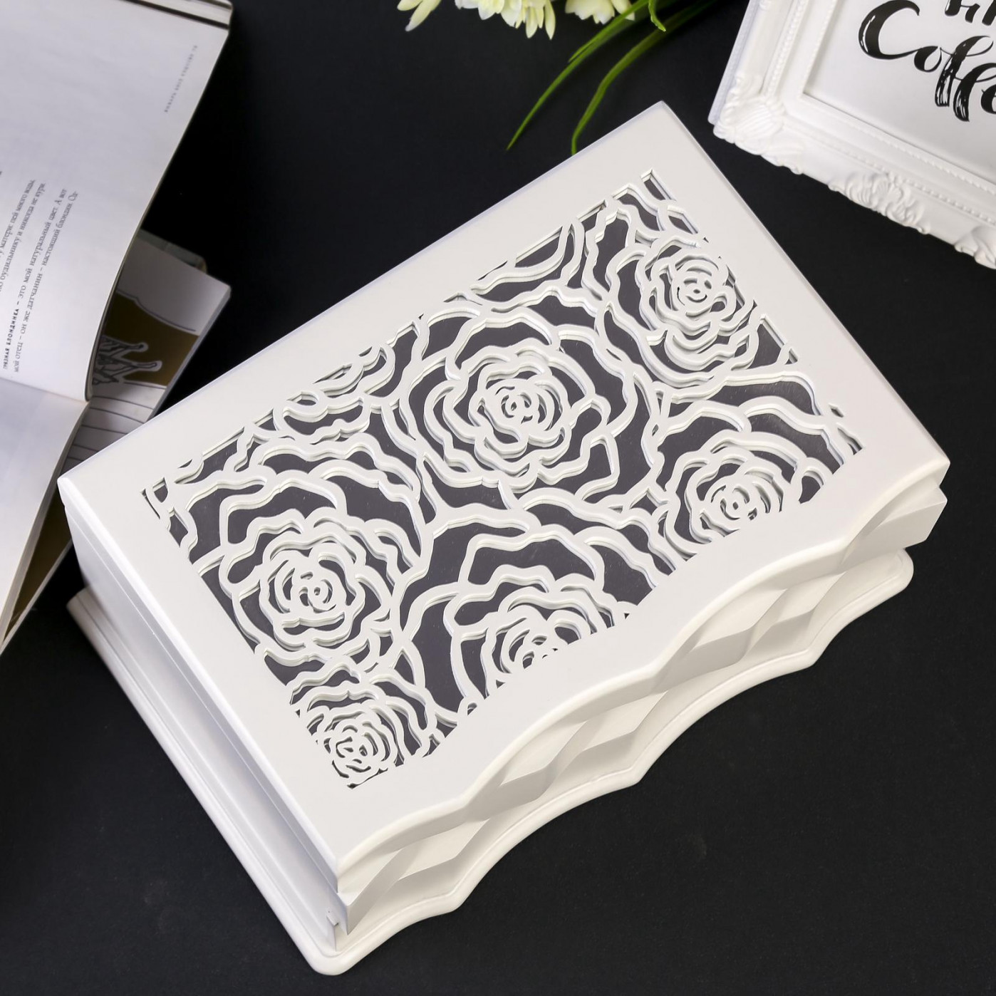 Шкатулка для украшений и аксессуаров Розы