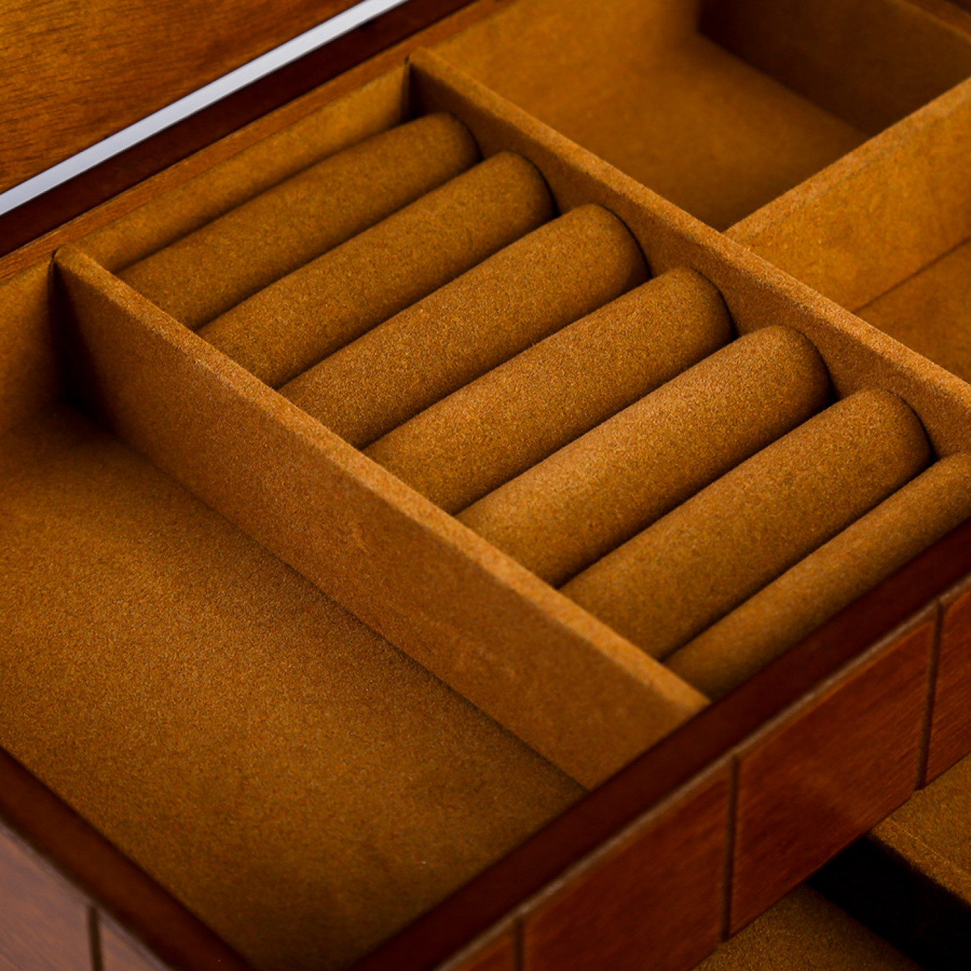 Шкатулка для украшений и аксессуаров Клетка