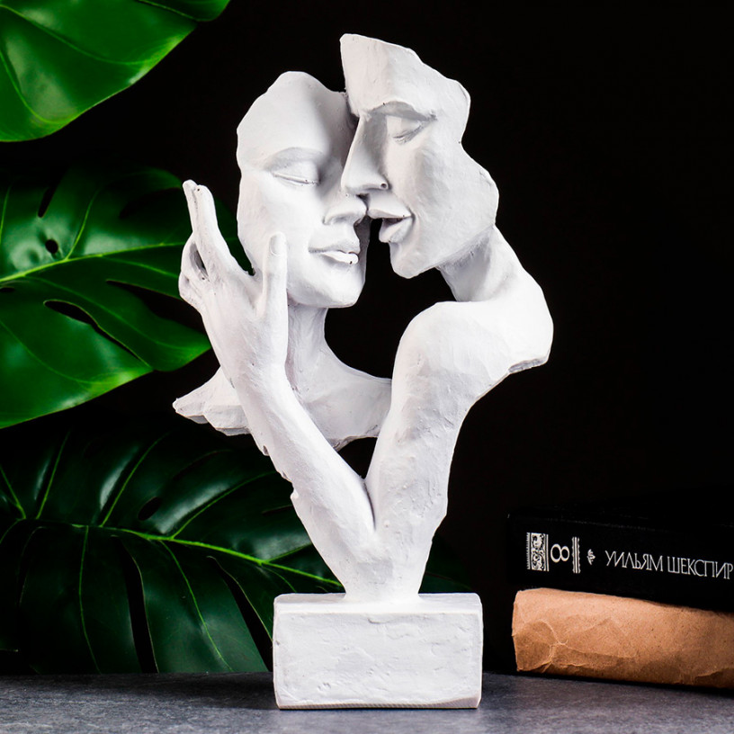 Интерьерная фигурка Пара влюбленных