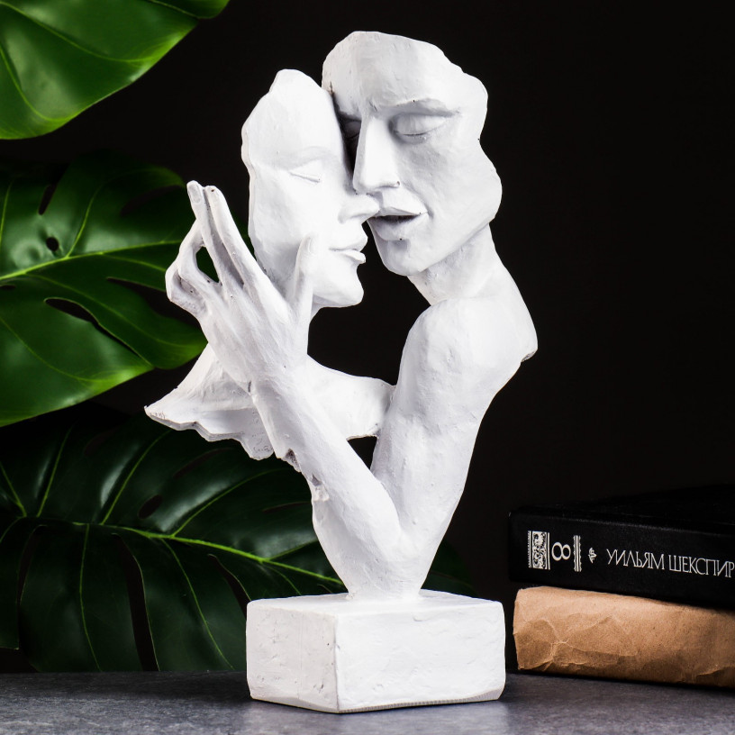 Интерьерная фигурка Пара влюбленных-2