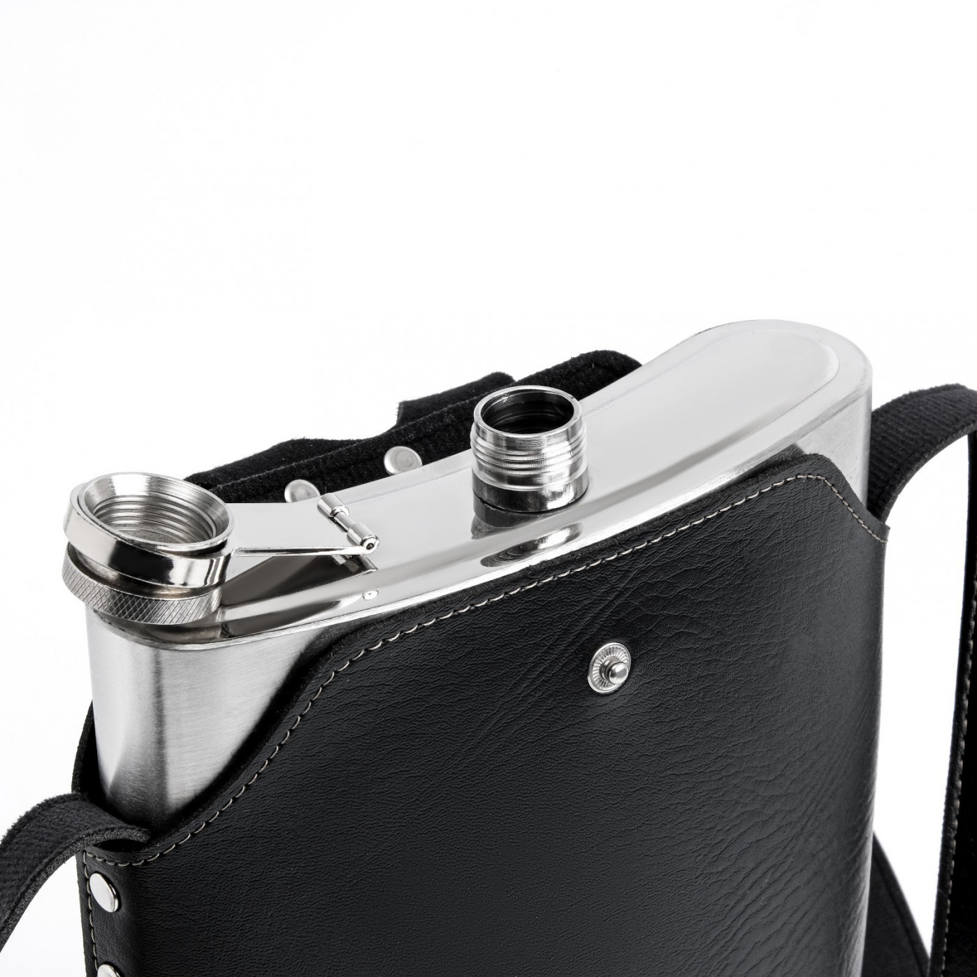 Туристический набор 5 в 1 (фляжка, 4 стопки, чехол)