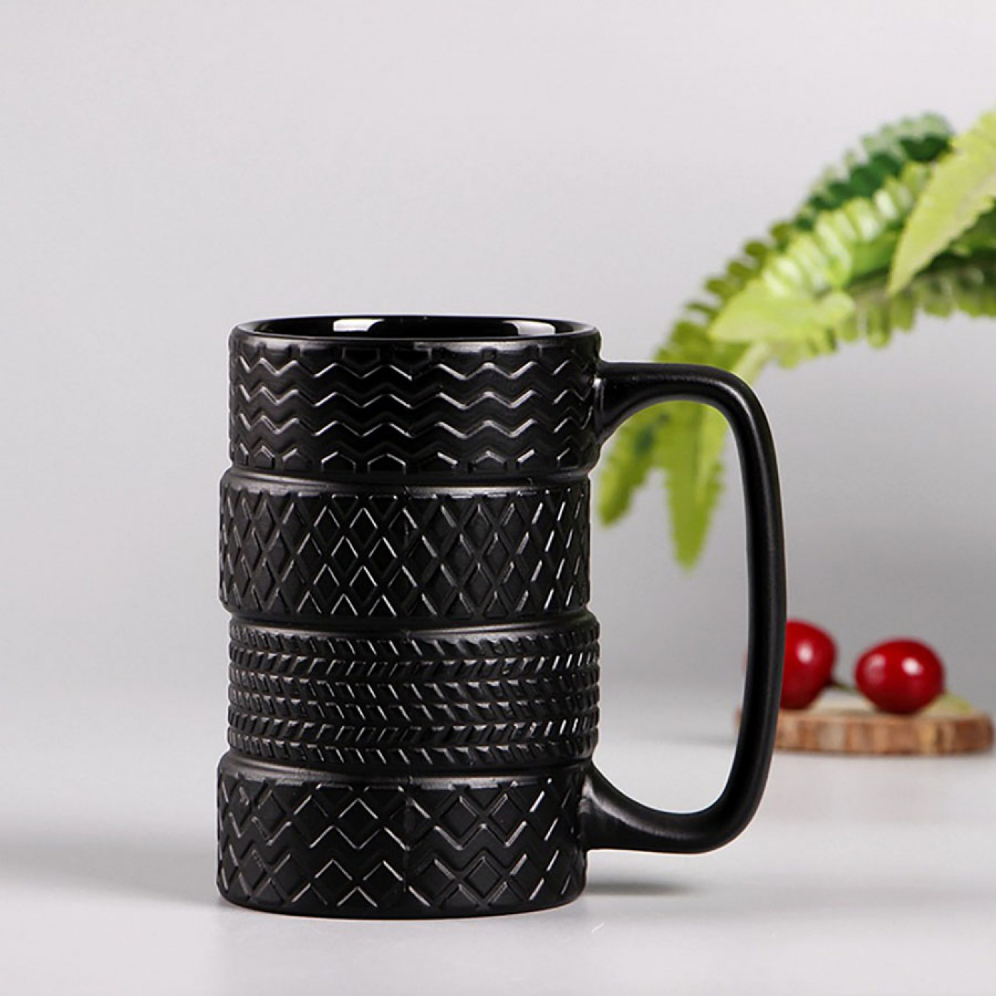 Кружка в форме. Кружка Monami Mug-341. Кружка шины Black 400ml. Кружка - шины, 460 мл. Необычные кружки.