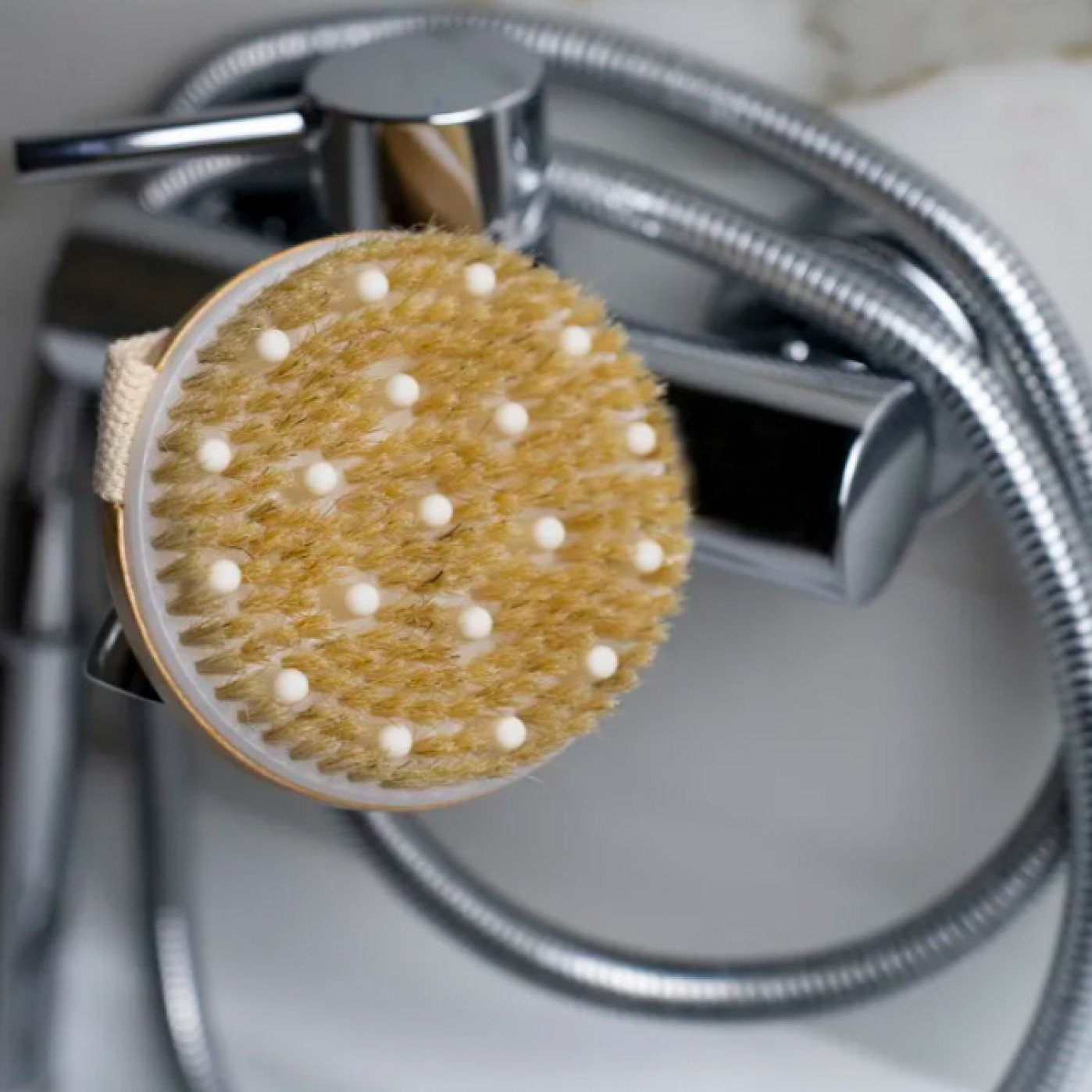 Щетка для сухого массажа тела