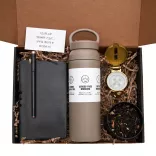 Подарочный набор с термосом, блокнотом, компасом и чаем 