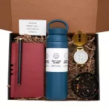 Подарочный набор с термосом, блокнотом, компасом и чаем 