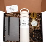 Подарочный набор с термосом, блокнотом, компасом и чаем 