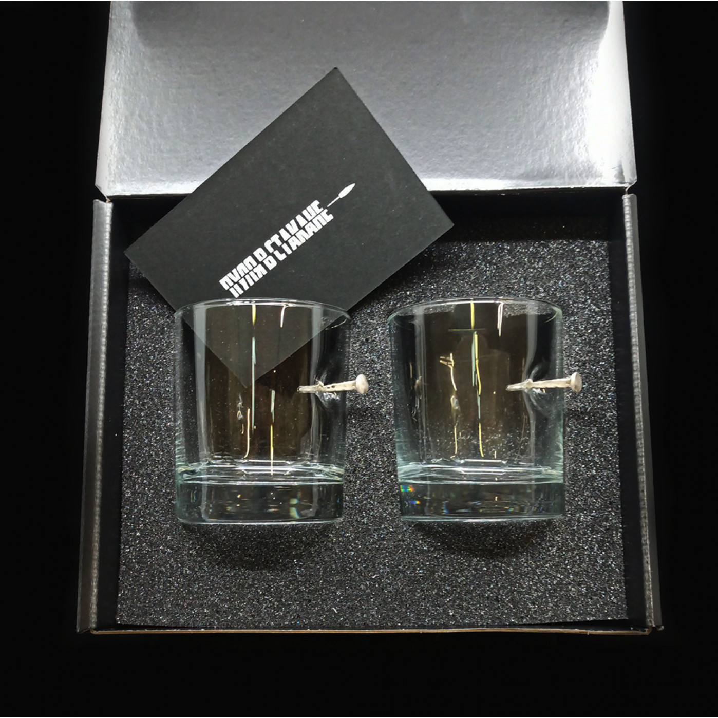 Набор стаканов с серебряным гвоздем ручной работы