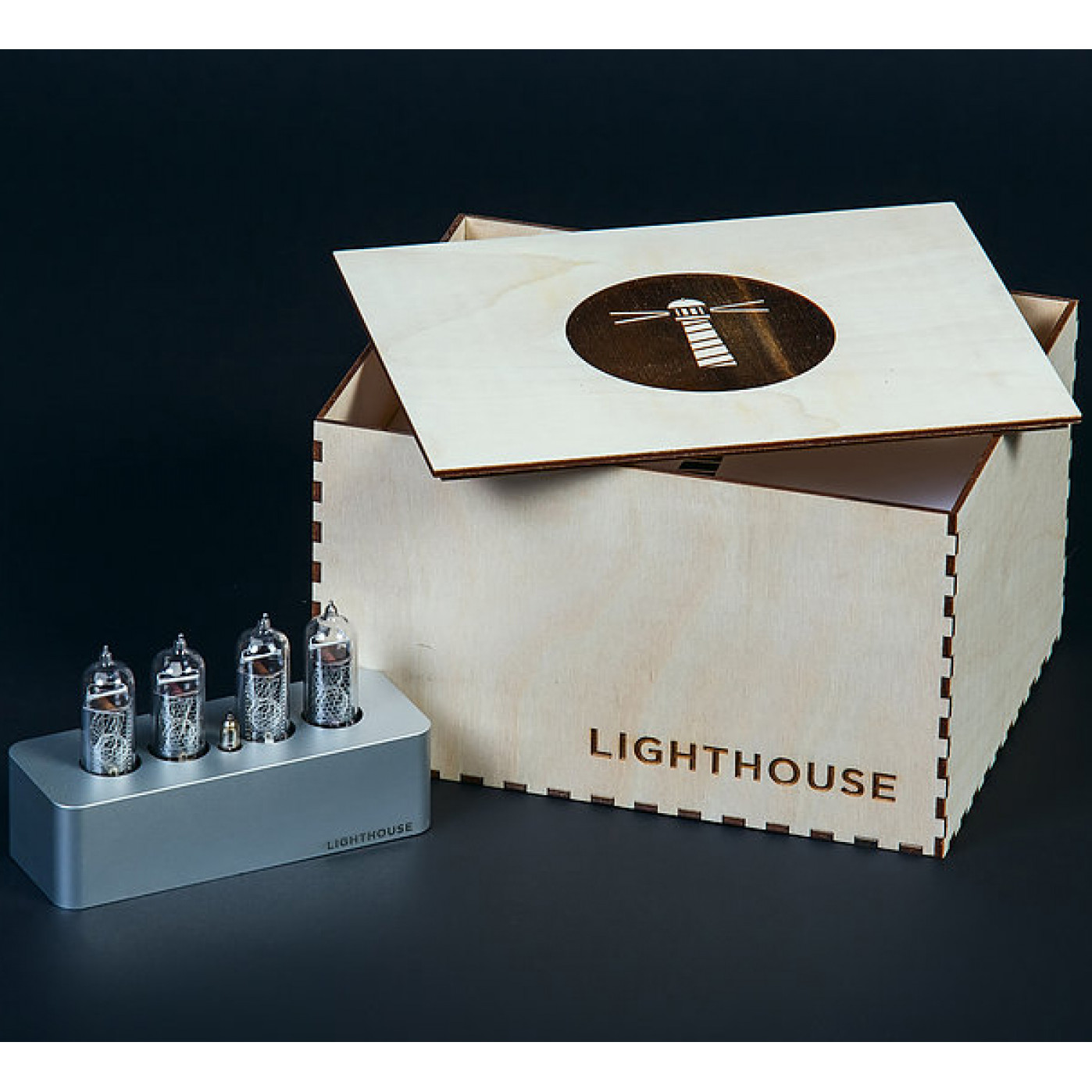 Часы на газозарядных лампах Lighthouse IN-14 Silver Часы на газозарядных лампах Lighthouse IN-14 Silver