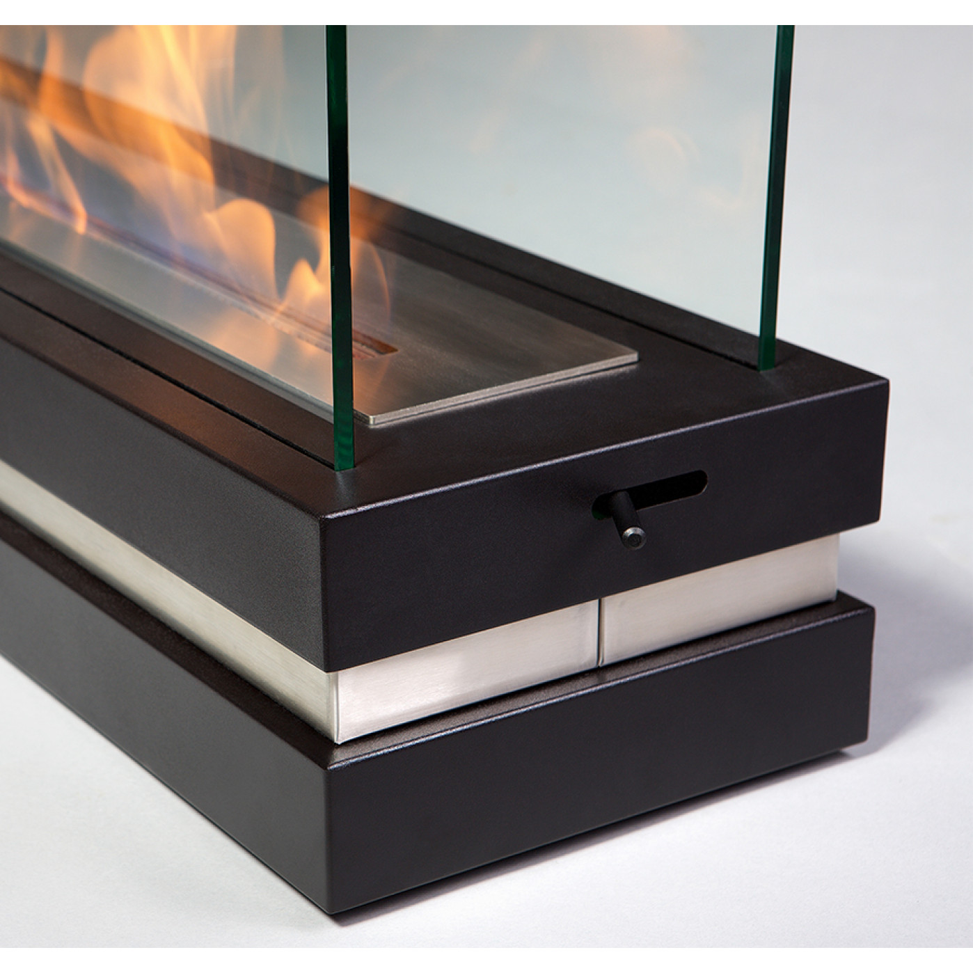 Напольный биокамин Fame AVE Black