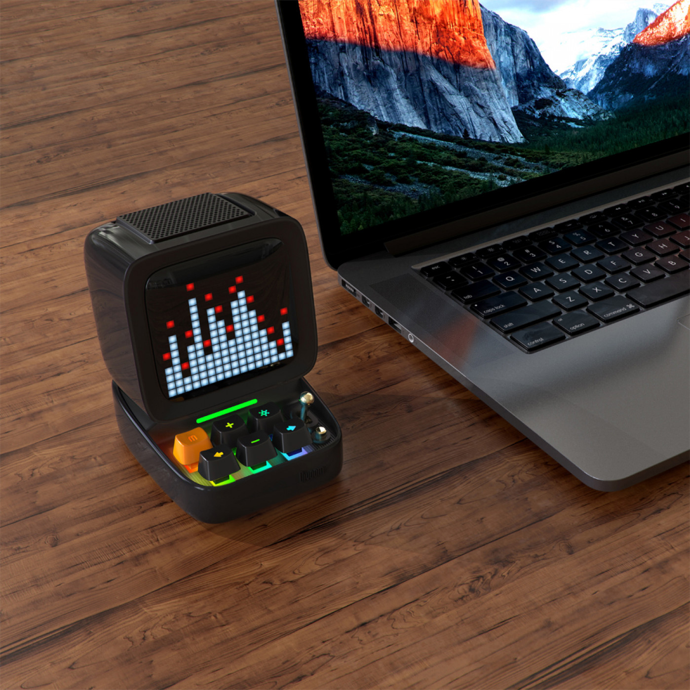 Портативная колонка Divoom Ditoo Pro, черная