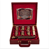 Подарочный набор стопок "Охотничий" в кейсе