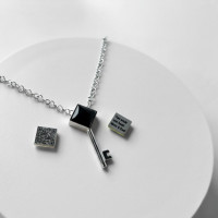 HI-TECH Женская подвеска с живым посланием Key Защита